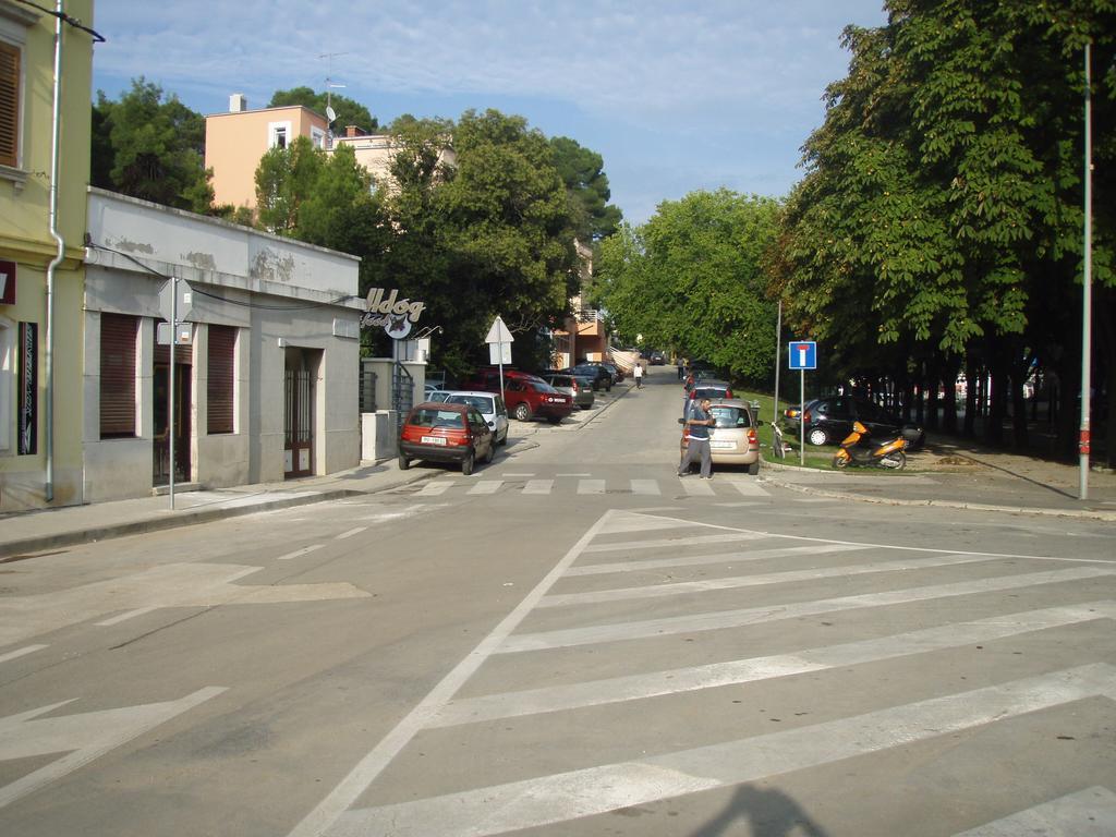 Apartments Vasic Pula Bagian luar foto