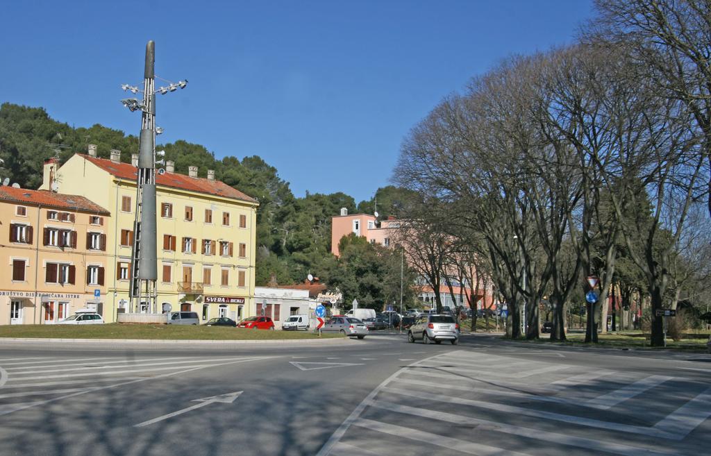Apartments Vasic Pula Bagian luar foto